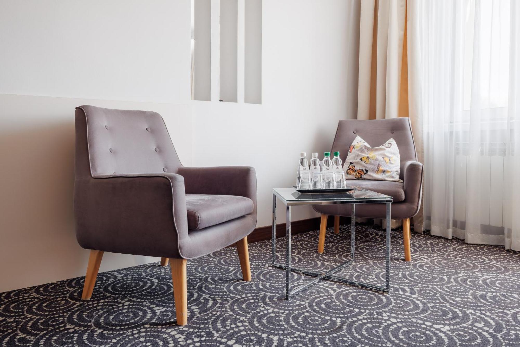 Hotel Cristal Park Tarnów Zewnętrze zdjęcie